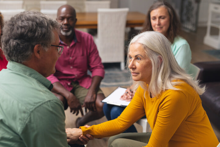 12-Step Facilitation for Addiction in Marlborough, NH (3) 12-Step Facilitation for Addiction in Marlborough, NH | PHP | IOP | Trauma-Informed Care | Mountain View Retreat<br />