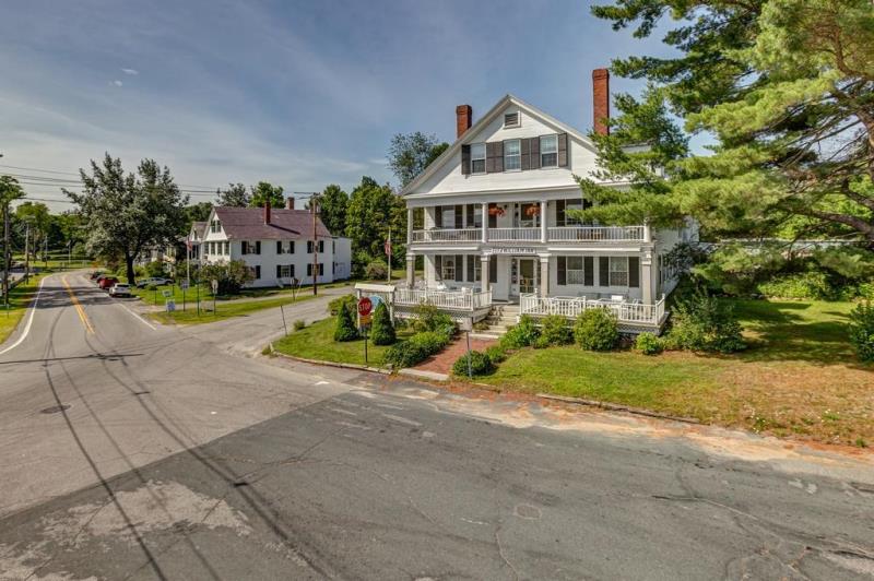 Partial Hospitalization Program in Marlborough, NH (4) Partial Hospitalization Program in Marlborough, NH | PHP | IOP | Trauma-Informed Care | Mountain View Retreat<br />
