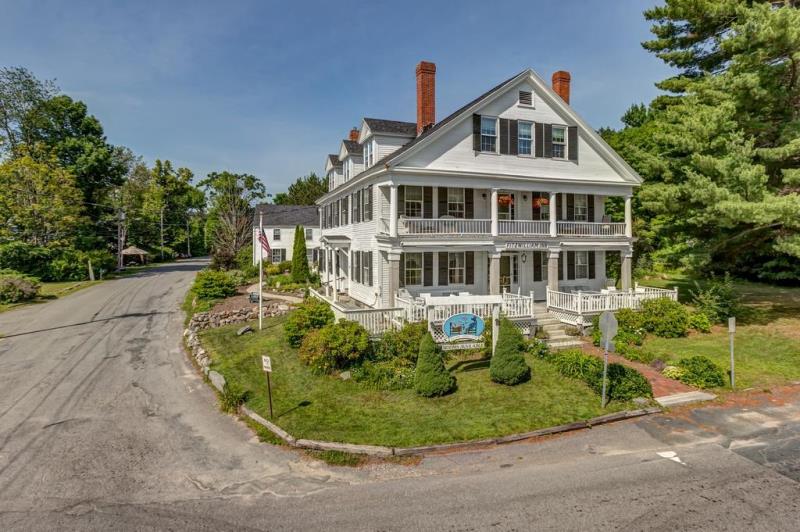 Women’s IOP Program in Marlborough, NH (4) Women’s IOP Program in Marlborough, NH | PHP | IOP | Trauma-Informed Care | Mountain View Retreat<br />